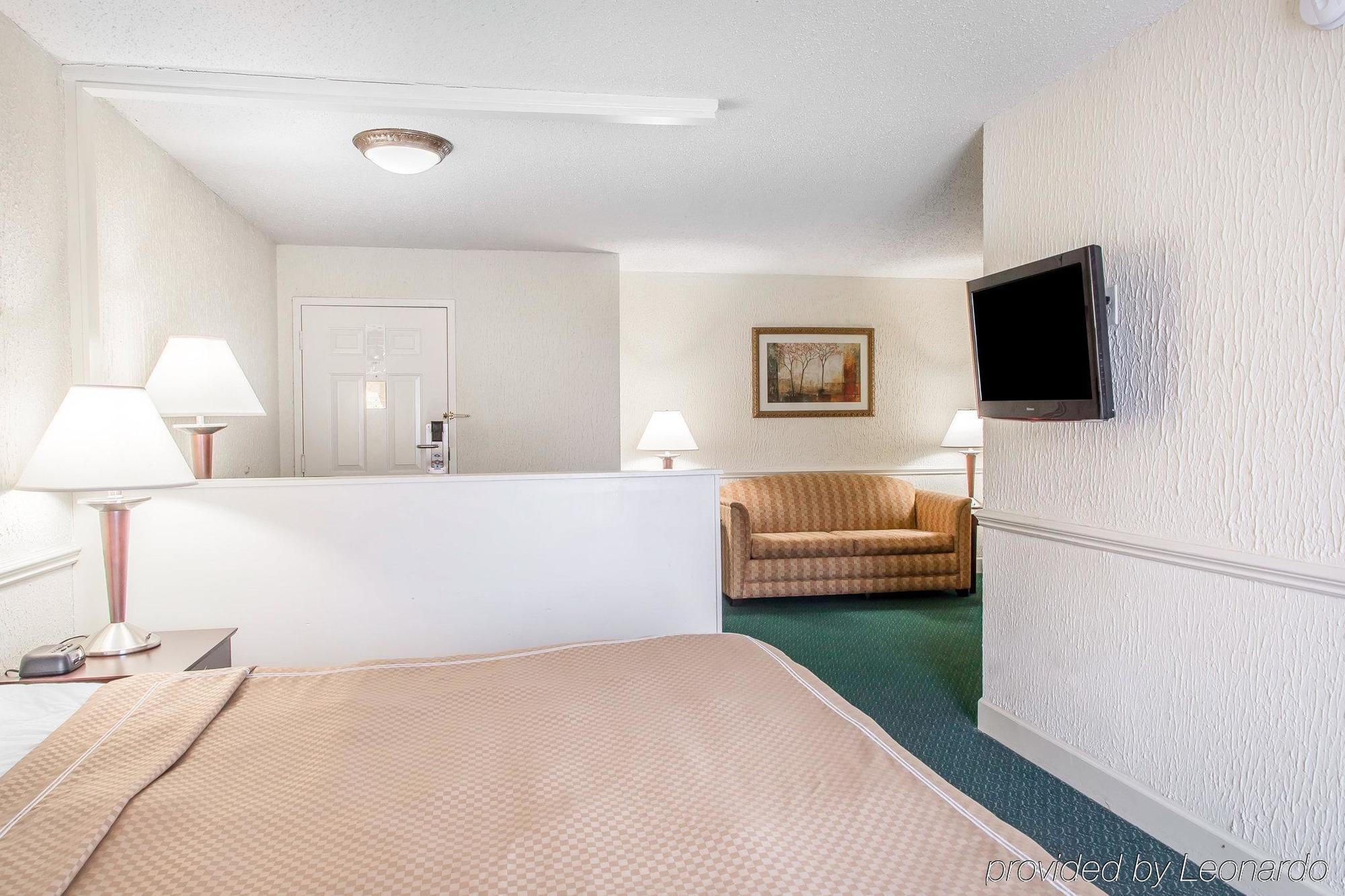 The Blu Hotel Blue Ash Cincinnati, Ascend Hotel Collection Exterior photo