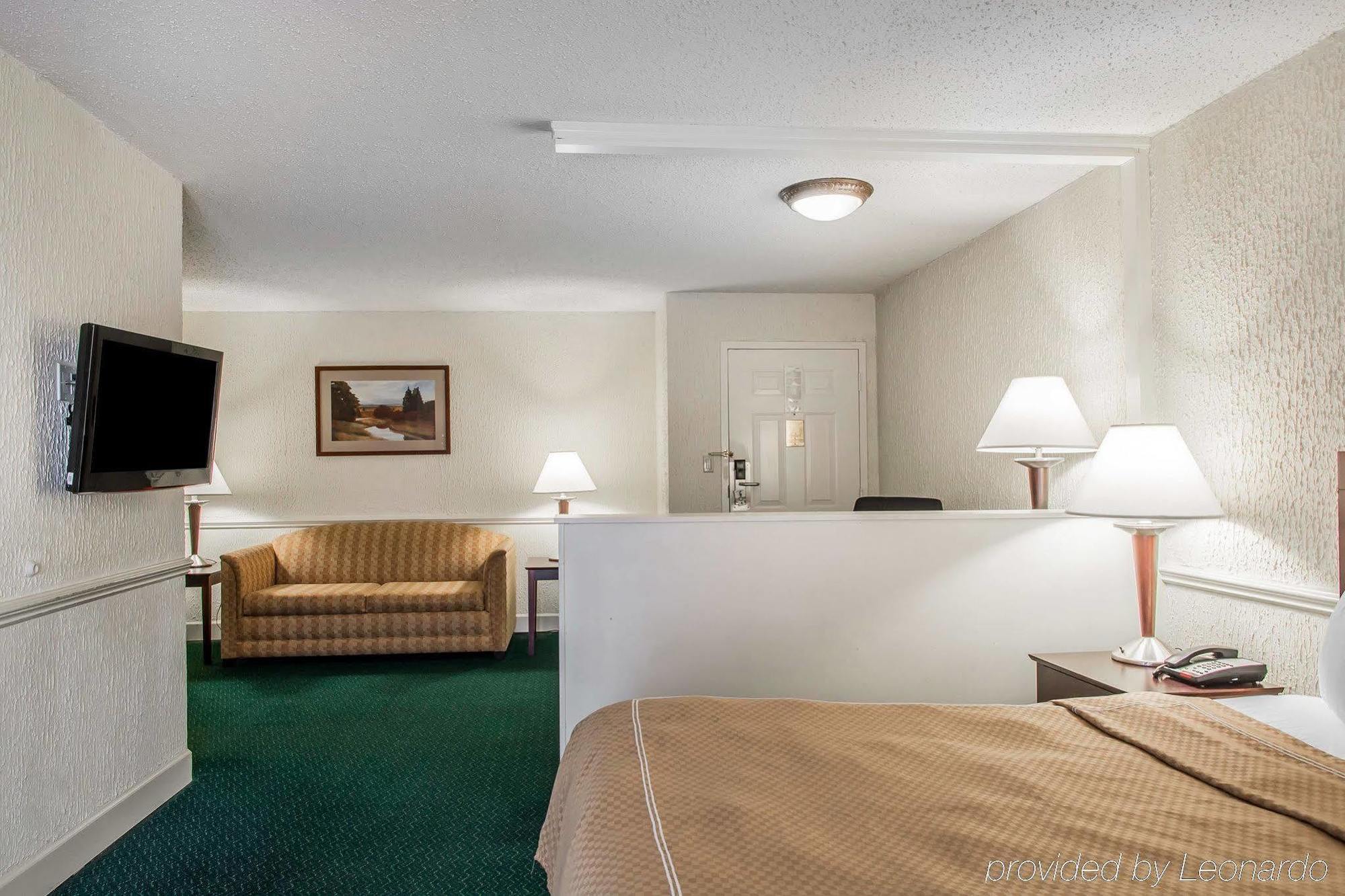 The Blu Hotel Blue Ash Cincinnati, Ascend Hotel Collection Exterior photo