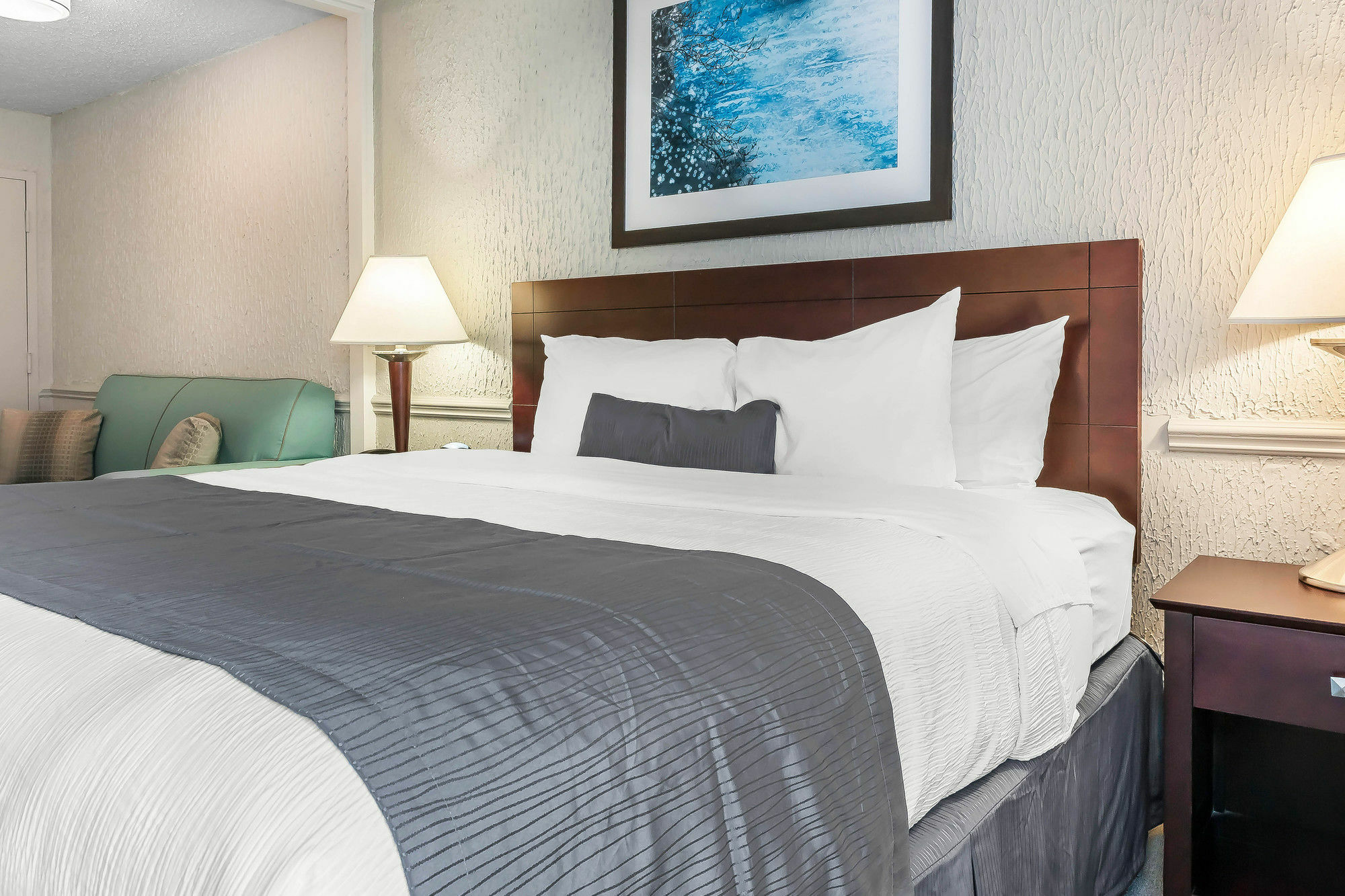 The Blu Hotel Blue Ash Cincinnati, Ascend Hotel Collection Exterior photo